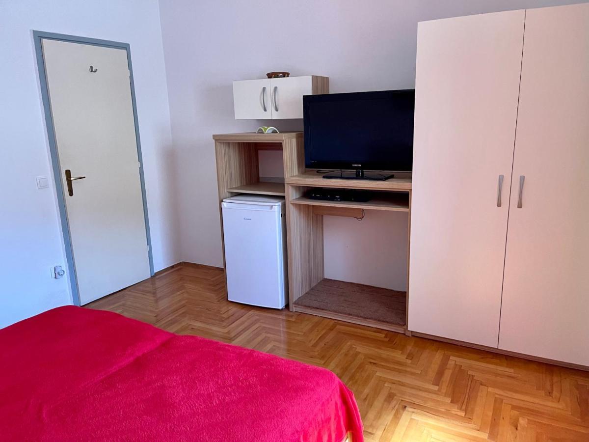 Rooms & Apartments Tepsa - Centre Đảo Hvar Ngoại thất bức ảnh