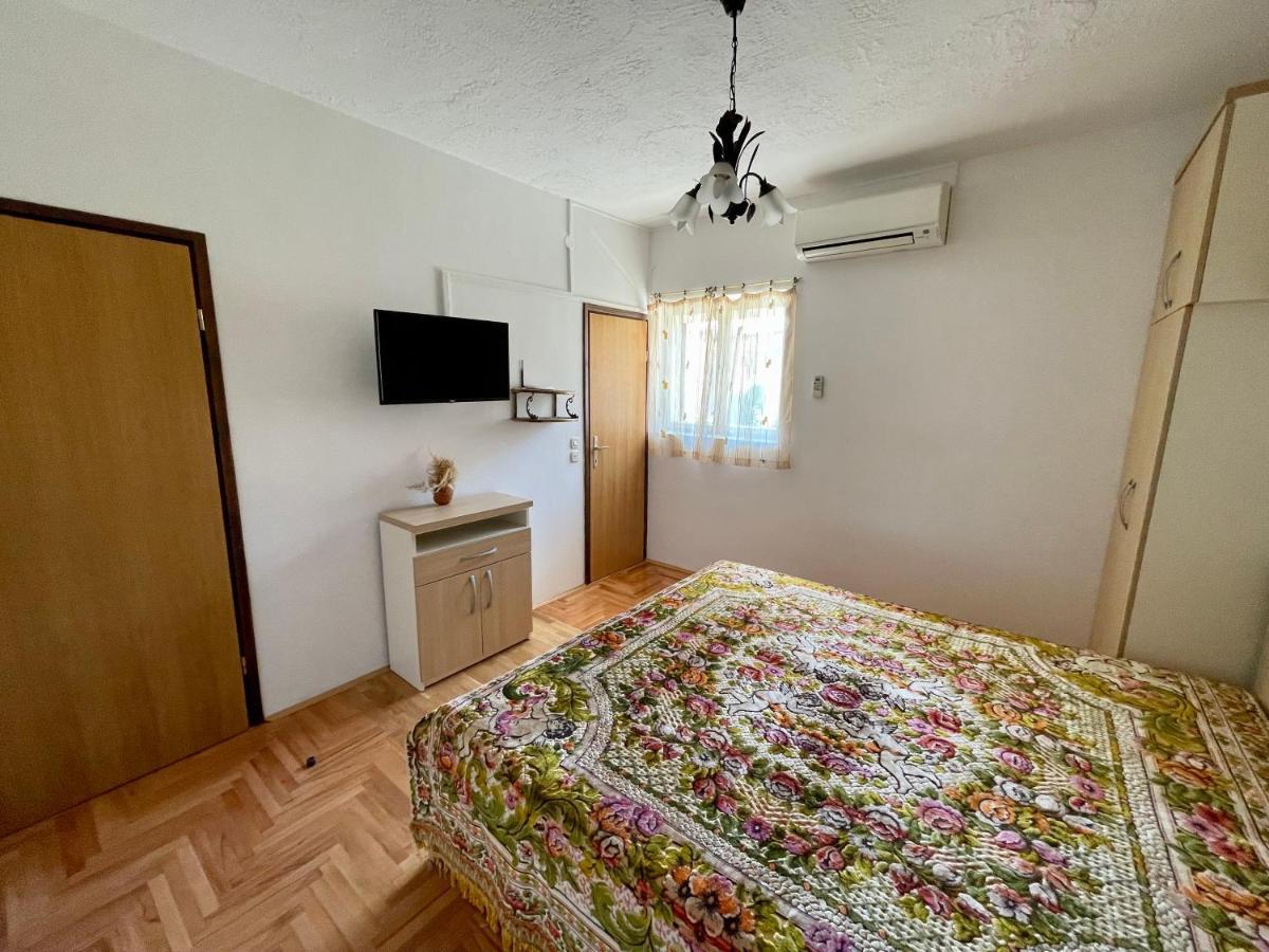Rooms & Apartments Tepsa - Centre Đảo Hvar Ngoại thất bức ảnh