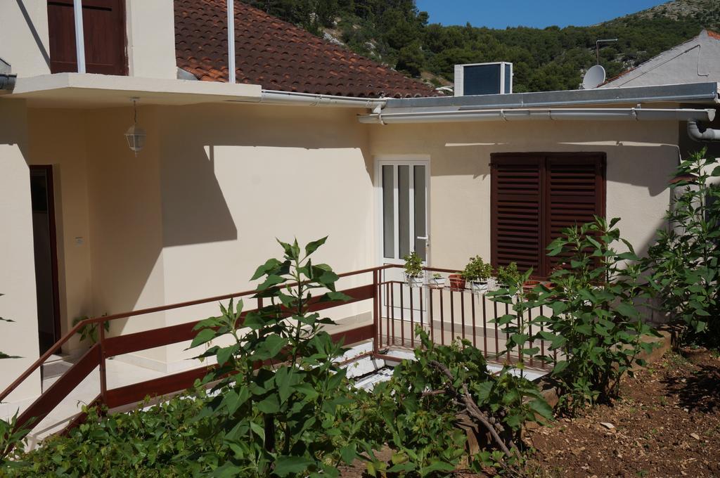 Rooms & Apartments Tepsa - Centre Đảo Hvar Ngoại thất bức ảnh