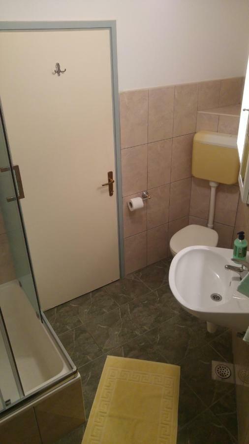 Rooms & Apartments Tepsa - Centre Đảo Hvar Ngoại thất bức ảnh