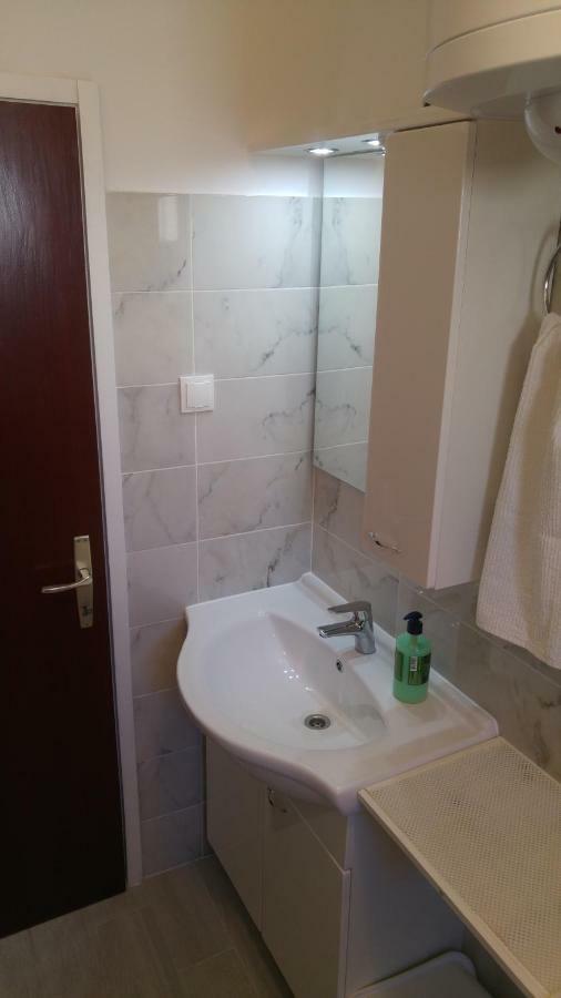 Rooms & Apartments Tepsa - Centre Đảo Hvar Ngoại thất bức ảnh