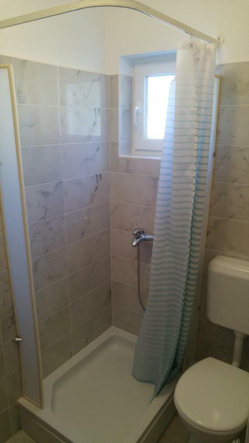 Rooms & Apartments Tepsa - Centre Đảo Hvar Ngoại thất bức ảnh