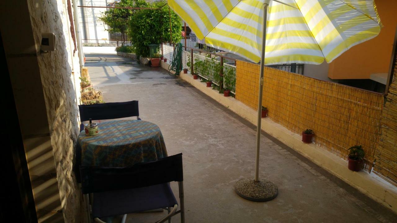 Rooms & Apartments Tepsa - Centre Đảo Hvar Ngoại thất bức ảnh
